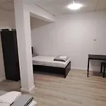بيت ضيافة Alex - Tocxan Ug *
