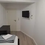 Alex - Tocxan Ug 게스트하우스 마그데부르크