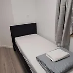 Alex - Tocxan Ug بيت ضيافة *