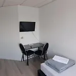 بيت ضيافة Alex - Tocxan Ug *