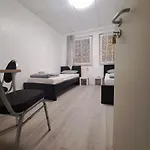 Alex - Tocxan Ug Πανσιόν *