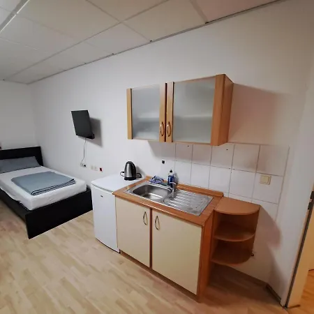 Alex - Tocxan Ug Gæstehus Magdeburg