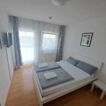 Pension Alex - Tocxan Ug