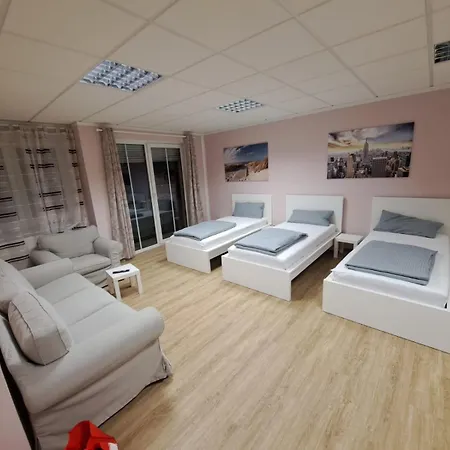 Pension Alex - Tocxan Ug * Magdeburg
