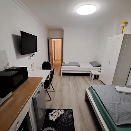 Alex - Tocxan Ug Vendégház