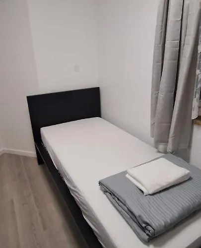 Alex - Tocxan Ug Pensionat *