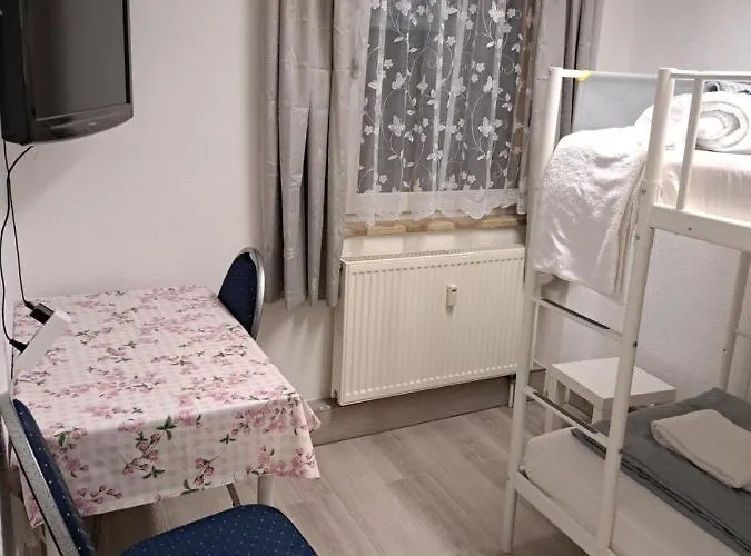 Alex - Tocxan Ug Guest house Magdeburg