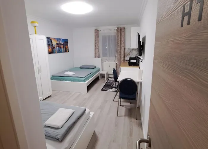 Alex - Tocxan Ug Pensionat *